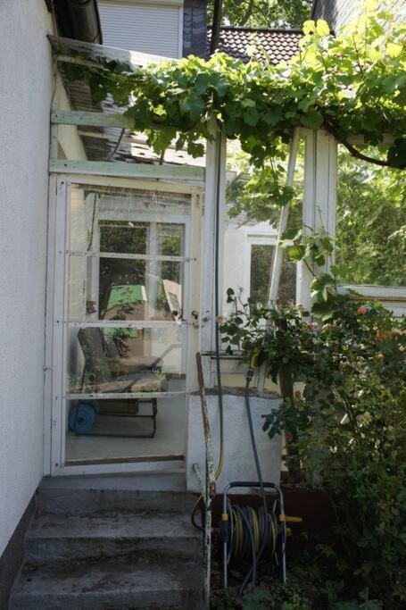 Ruhiges Apartment & Veranda Mit Guter Anbindung Bochum Esterno foto